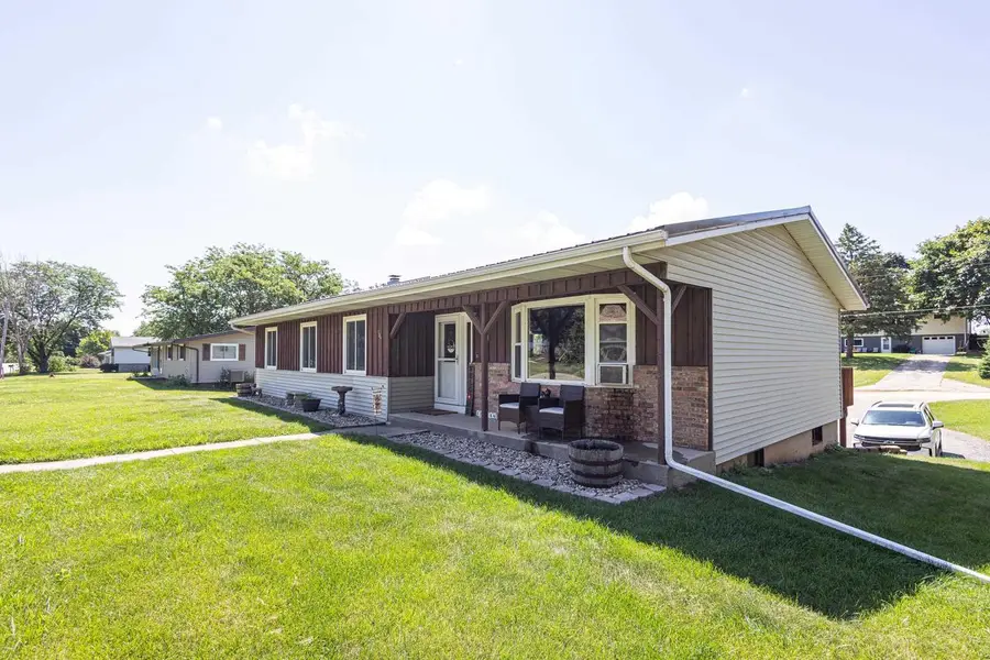 505 W North Street, Dodgeville, WI 53533 - #2