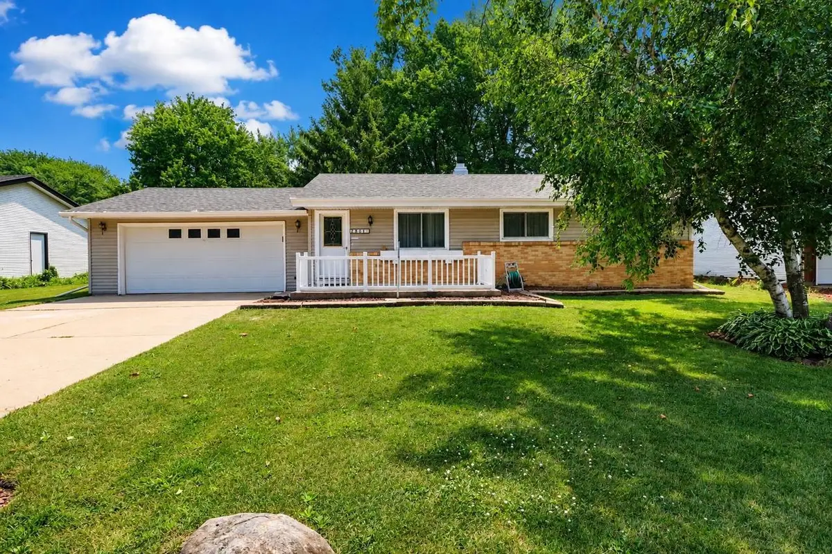 2804 Sherwood Drive, Janesville, WI 53545 - #1