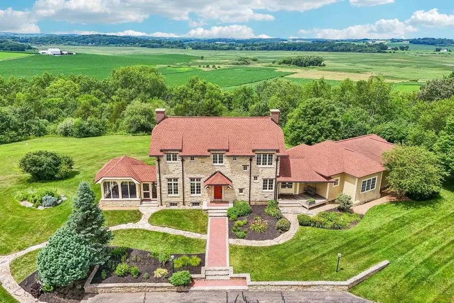 6837 Woodland Drive, Waunakee, WI 53597 - #2
