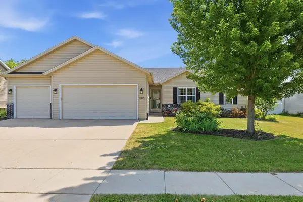 1365 Savannah Woods Drive, Edgerton, WI 53534