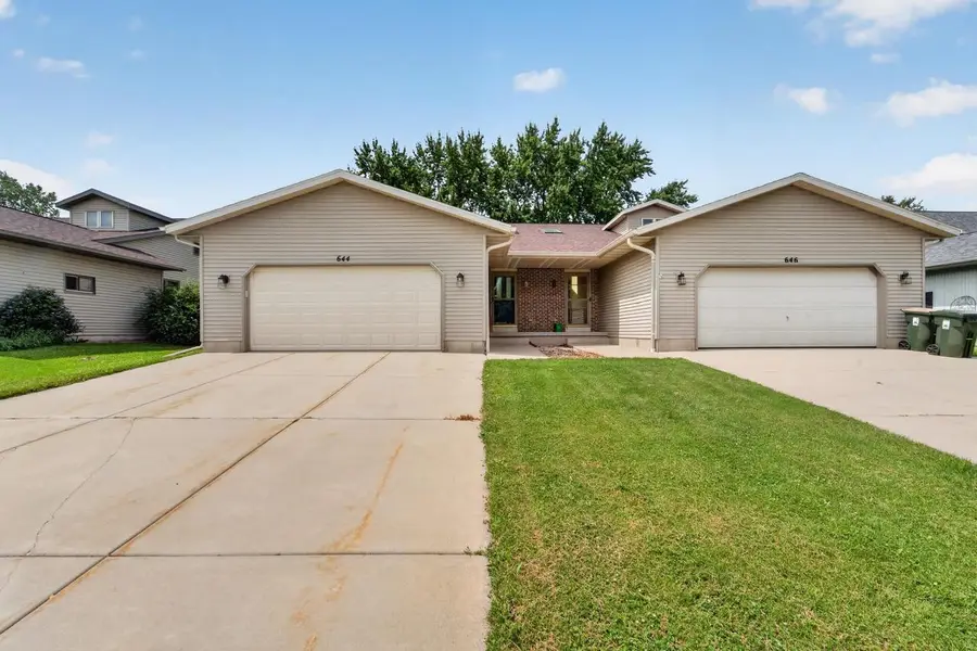 644 Granite Way, Sun Prairie, WI 53590 - #2