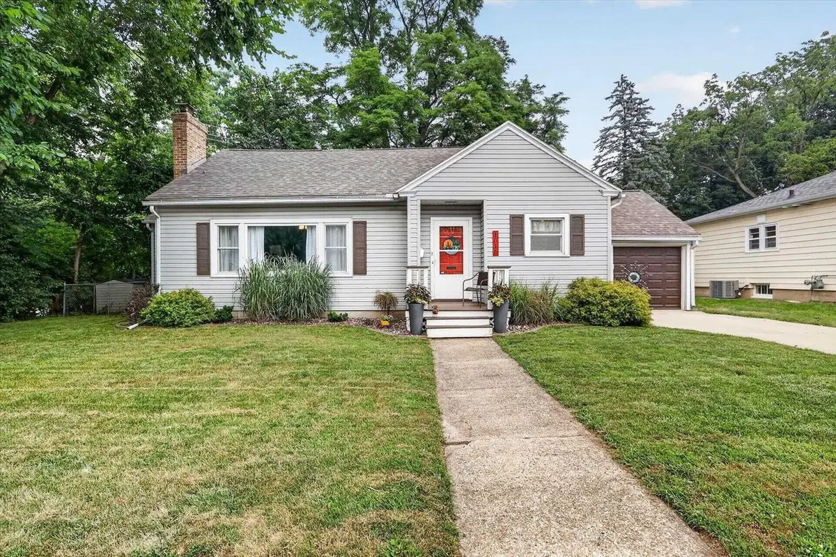 1015 Ruger Avenue, Janesville, WI 53545 - #1