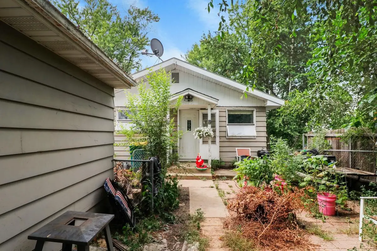 613 Memphis Avenue, Madison, WI 53714 - #1
