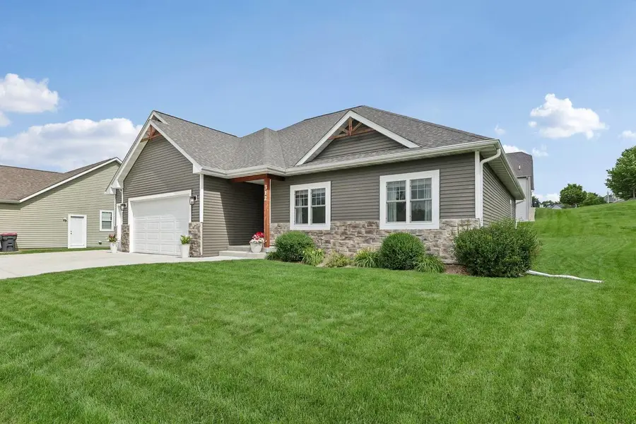 312 Coventry Circle, Johnson Creek, WI 53038 - #2