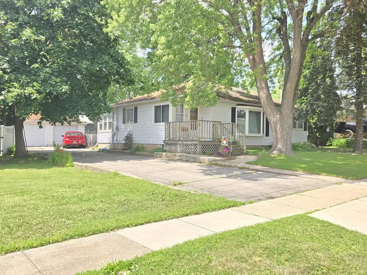 920 Newbury Street, Ripon, WI 54971 - #1