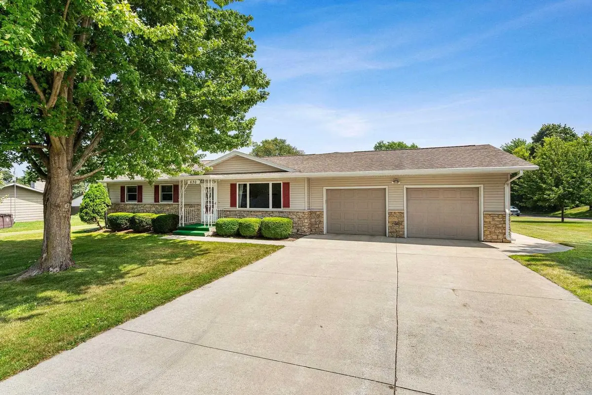 630 S Main Street, Markesan, WI 53946 - #1