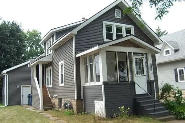30 W Scott Street, Fond Du Lac, WI 54935