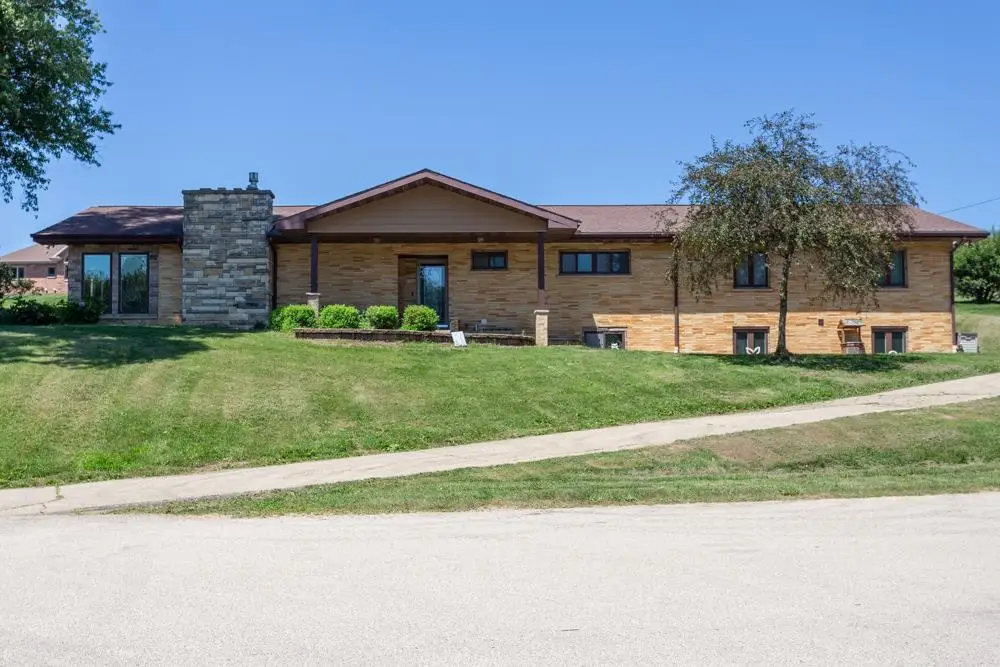 2162 Valley Lane, Cuba City, WI 53807 - #1