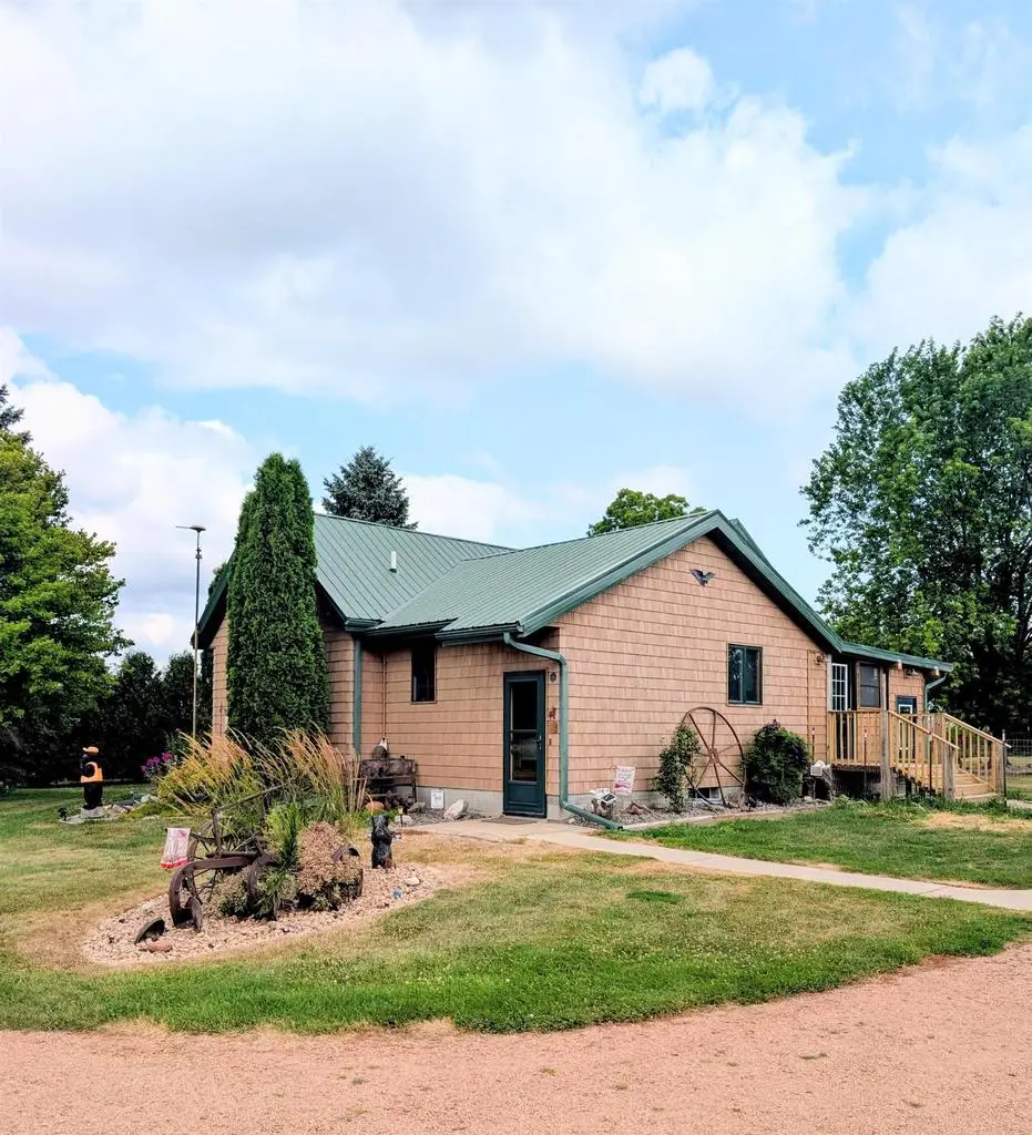 N4027 Twin Lakes Lane, Eden, WI 53019 - #1