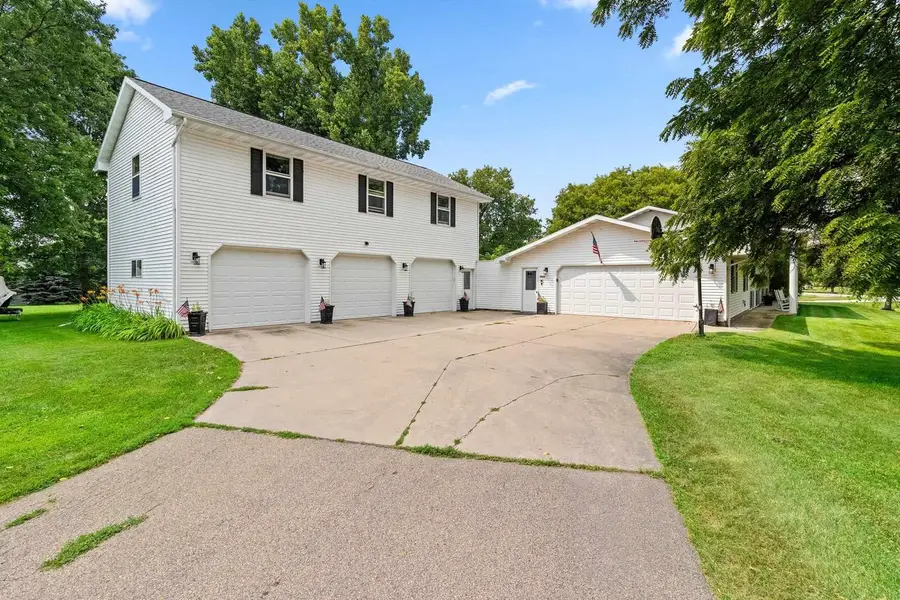 N3857 Breese Way, Appleton, WI 54913 - #3