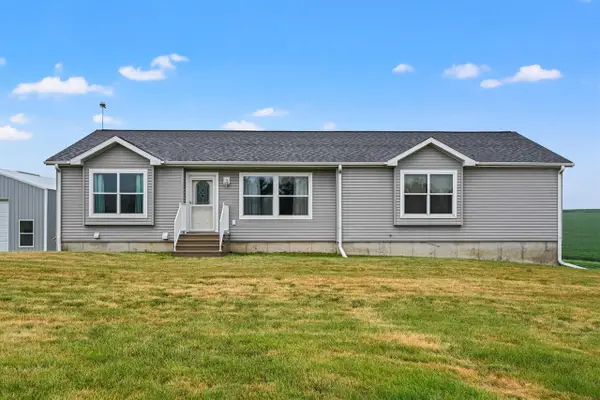 1365 County H Road, Cuba City, WI 53807