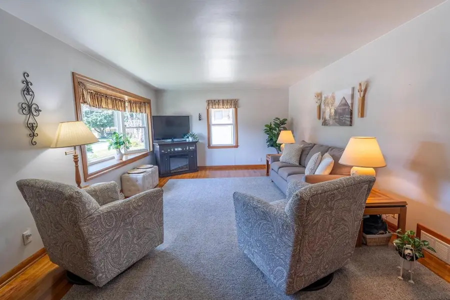 624 Kelly Street, Sun Prairie, WI 53590 - #2