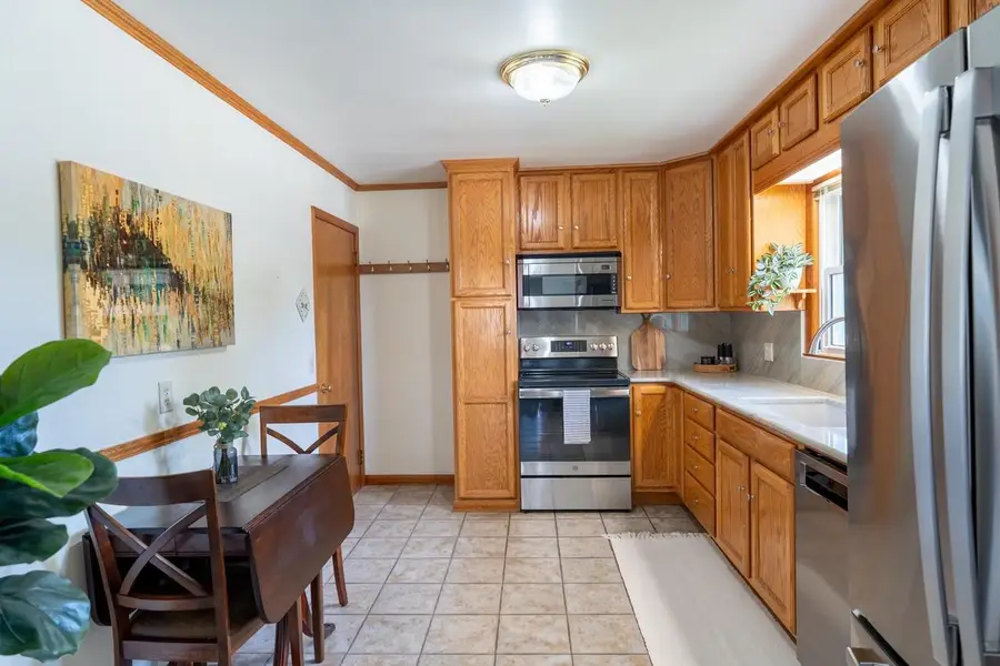 624 Kelly Street, Sun Prairie, WI 53590 - #3