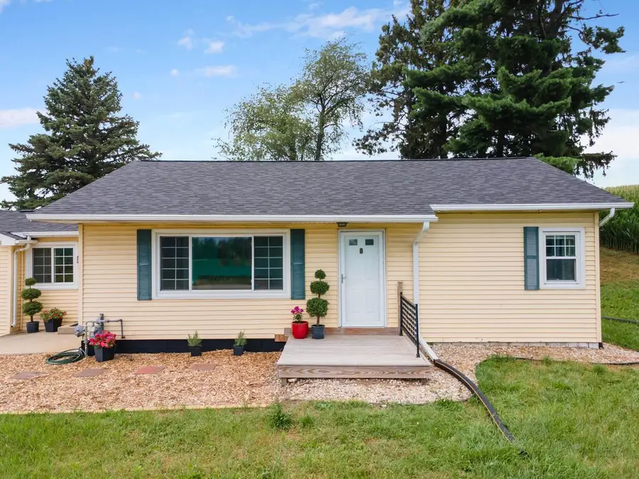 6215 River Road, Deforest, WI 53532 - #3