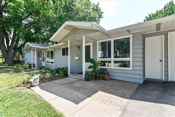 507-601 E Garfield Street, Mount Horeb, WI 53572