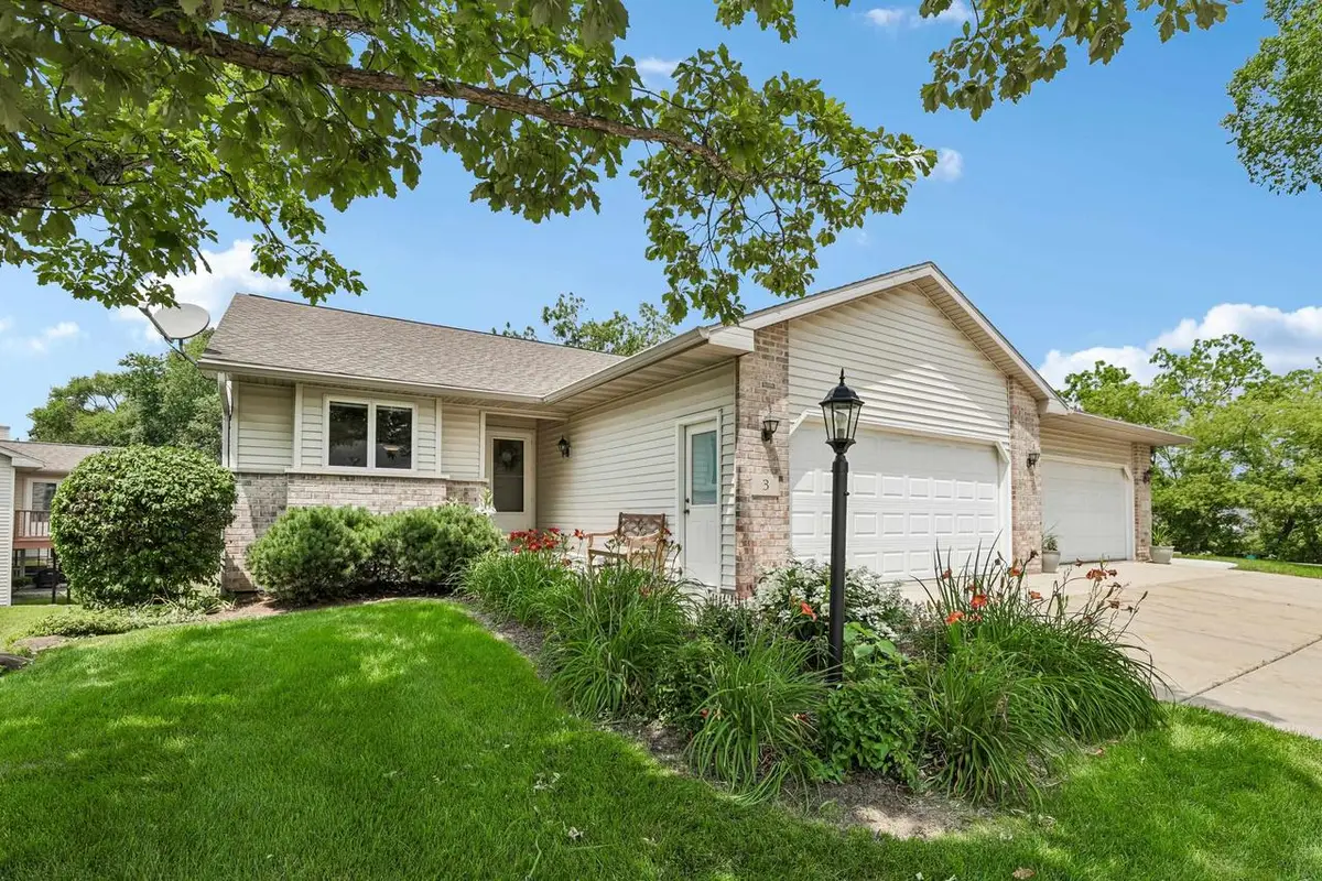 3 Fairview Trail, Waunakee, WI 53597 - #1