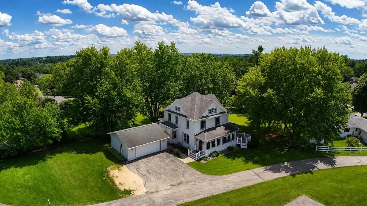 607 Dodge Street, Mineral Point, WI 53565 - #1