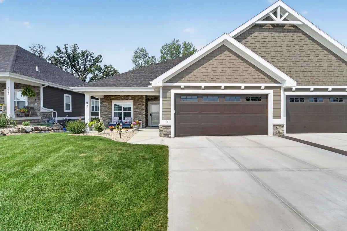 6727 Bellflower Pointe Drive, Deforest, WI 53532 - #1