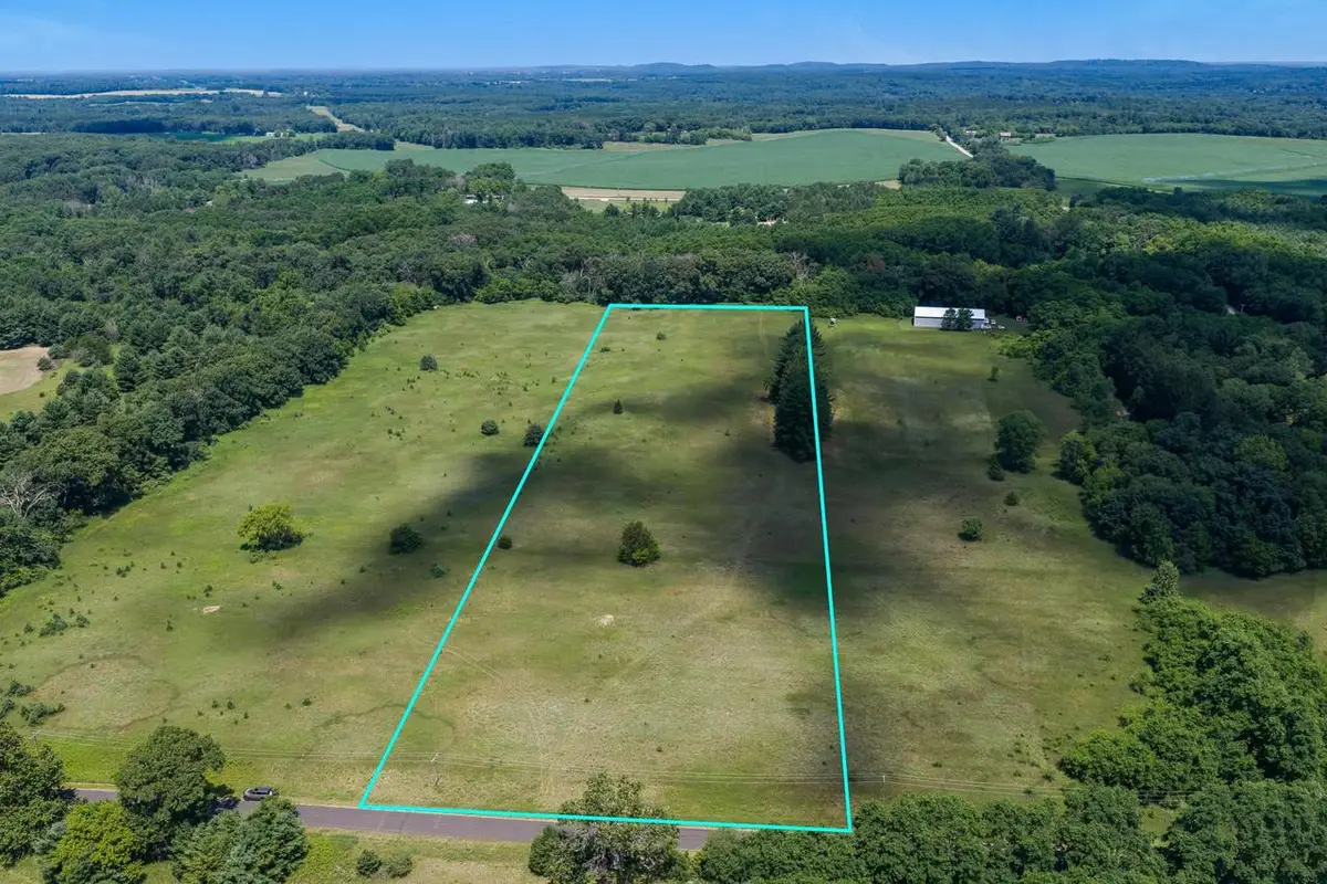 10 AC East Edgewood Drive, Oxford, WI 53952 - #1