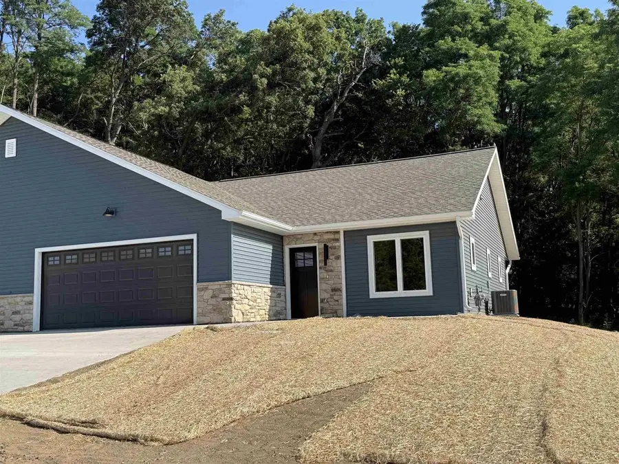 1081 Rusalka Circle, Reedsburg, WI 53959 - #2