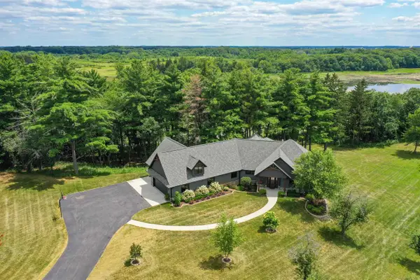 8102 N Bowers Lake Road, Milton, WI 53563