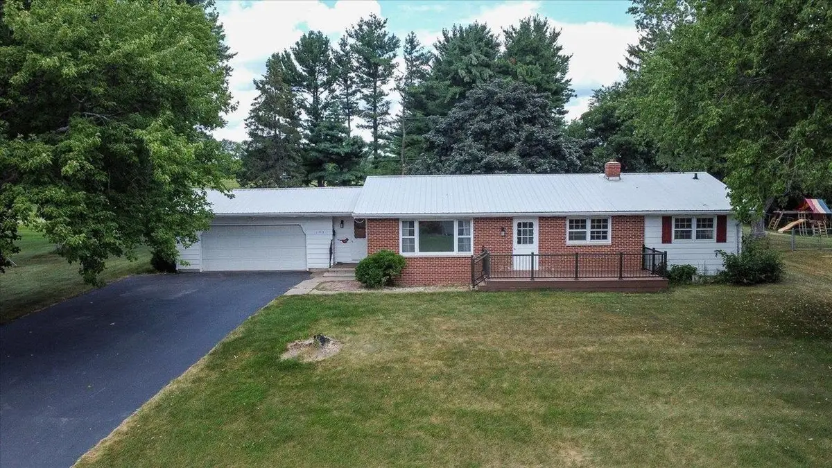 105 Holman Road, Deerfield, WI 53531 - #1