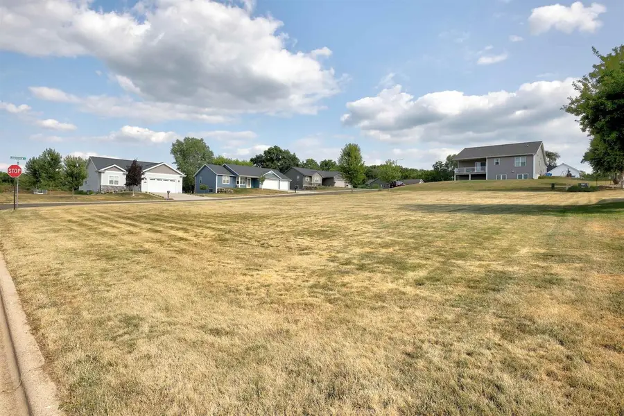 330 Valley View Drive, Rio, WI 53960 - #2