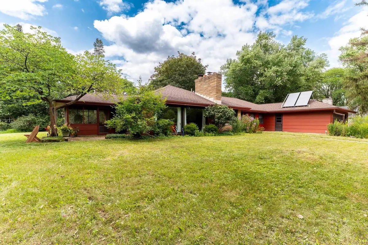 25 Hiawatha Circle, Madison, WI 53711 - #1
