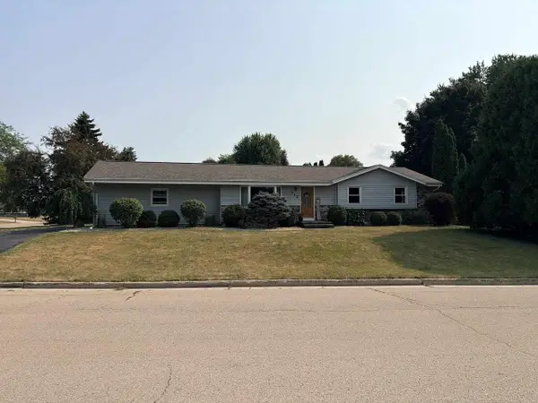 717 Willow Lane, Horicon, WI 53032