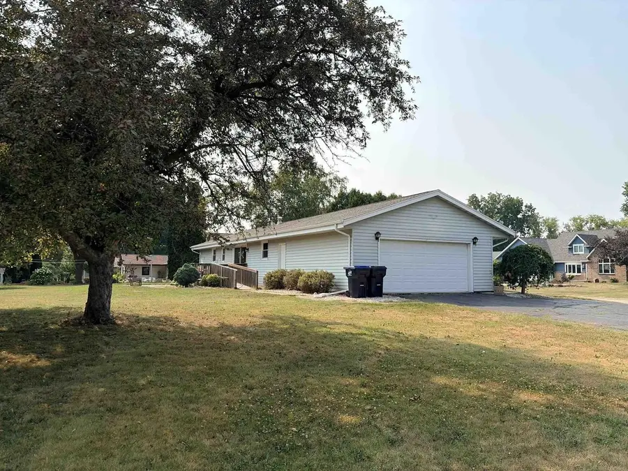 717 Willow Lane, Horicon, WI 53032 - #3