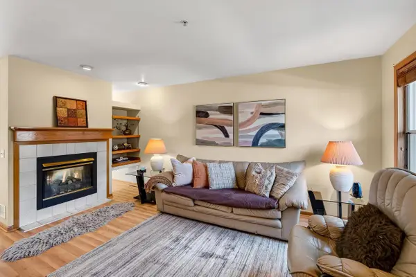 6609 Raymond Road, Madison, WI 53711