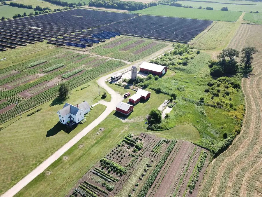 2627 S Seminole Way, Fitchburg, WI 53711 - #2