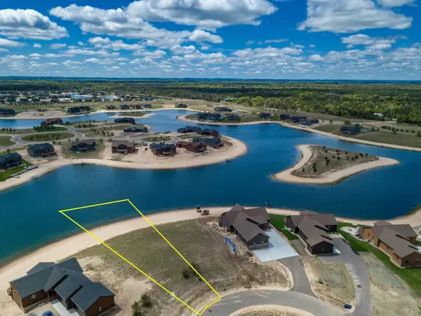 N8866 Fish Camp Circle, New Lisbon, WI 53950