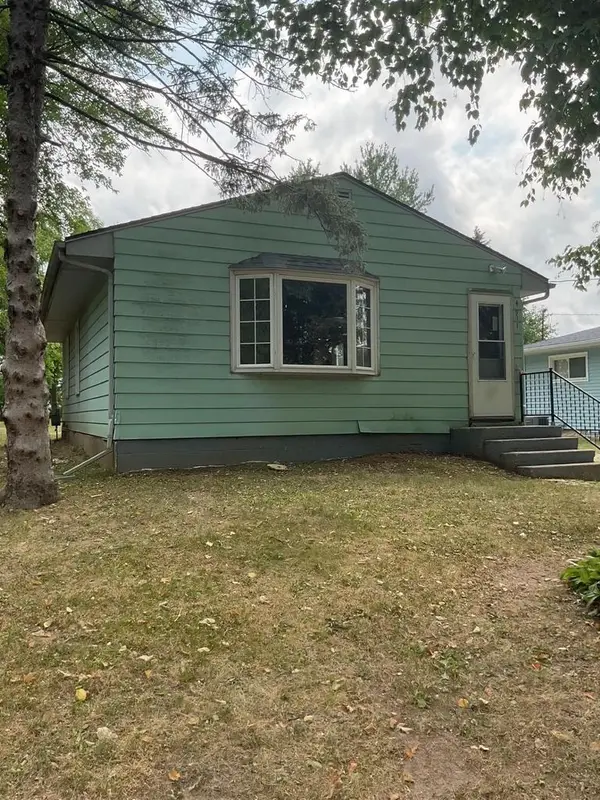 4911 Whitehorse Place, Mcfarland, WI 53558