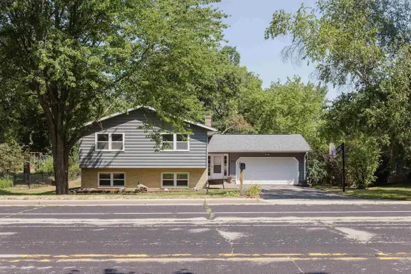 5654 Lacy Road, Fitchburg, WI 53711