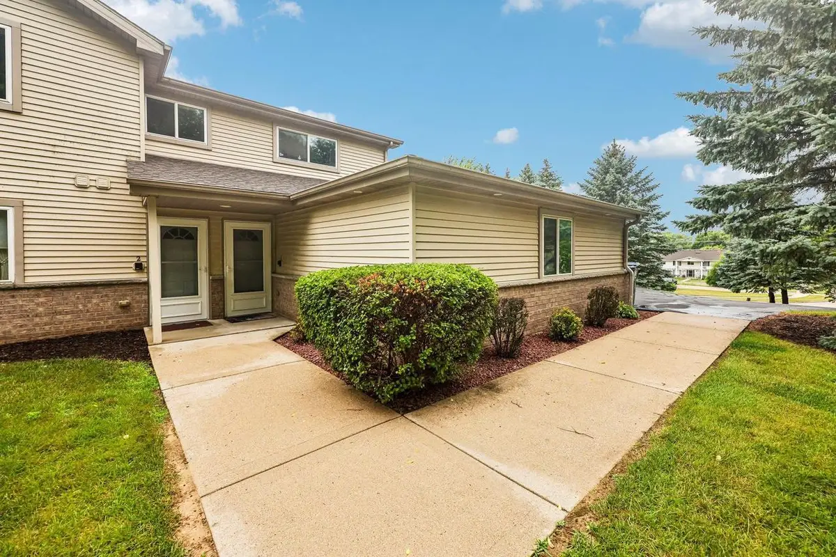 842 Evergreen Drive #1, Hartford, WI 53027 - #1