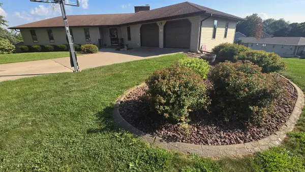 445 Arbor Oaks Lane, Lancaster, WI 53813