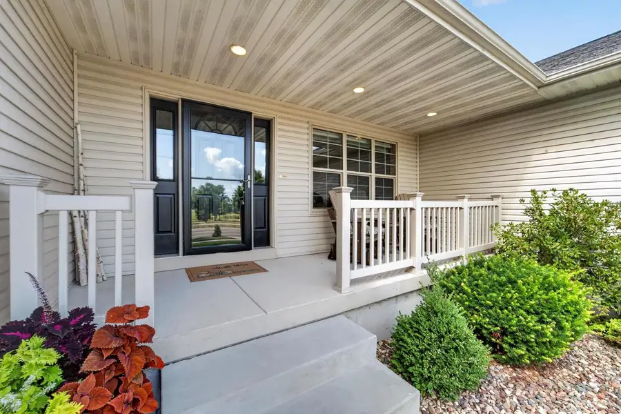 2055 St Albert The Great Drive, Sun Prairie, WI 53590 - #2