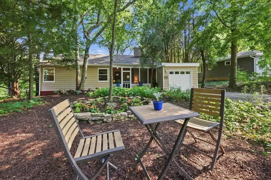 37 Hiawatha Circle, Madison, WI 53711 - #3