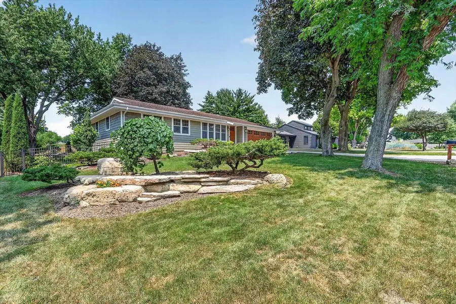 615 Sussex Drive, Janesville, WI 53546 - #2