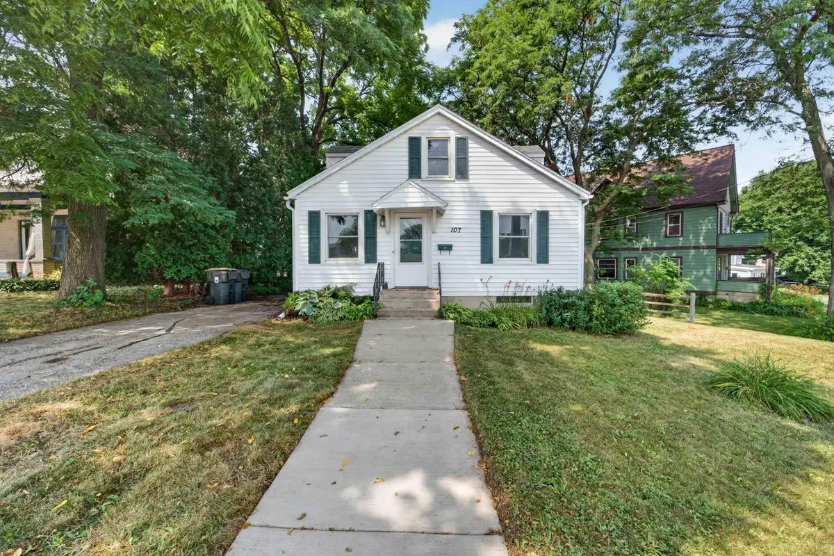 107 Grove Street, Sun Prairie, WI 53590 - #1