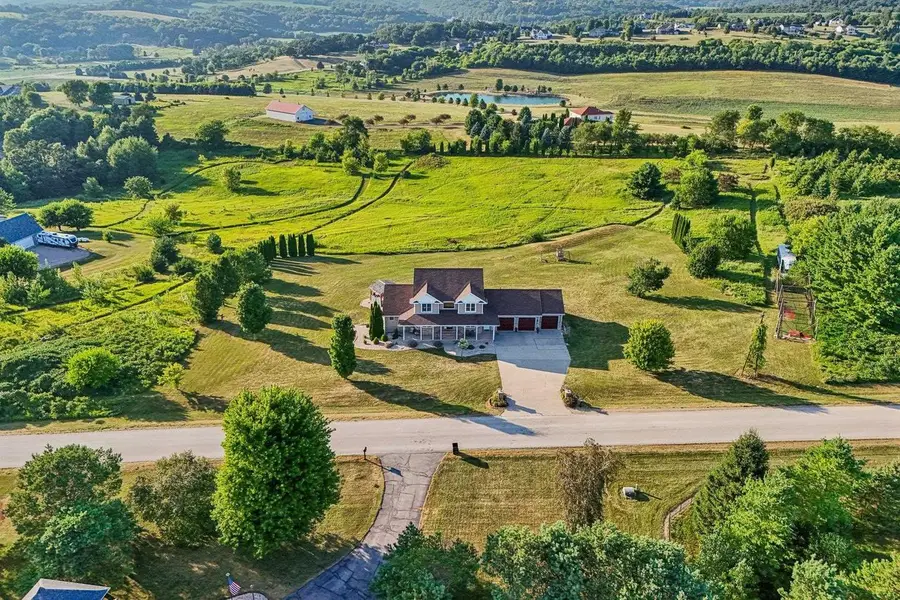 W5360 Highland Drive, New Glarus, WI 53574 - #2