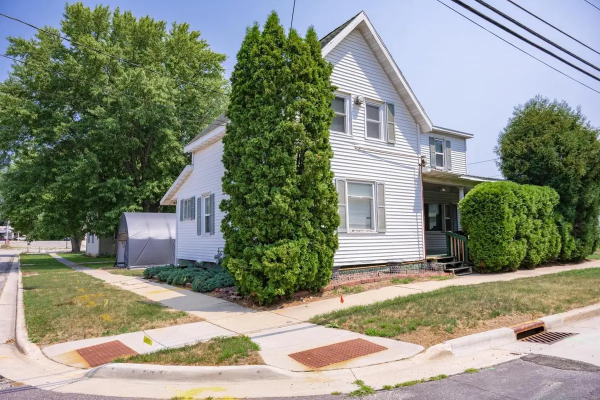 251 Maine Street, Mauston, WI 53948 - #1