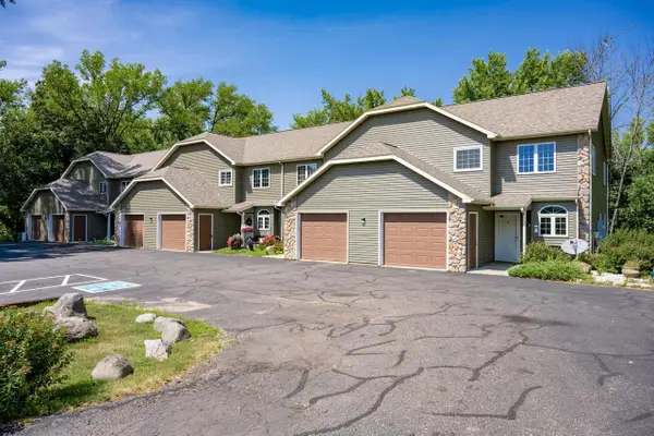 1066 Hillside Drive #6, Wisconsin Dells, WI 53965