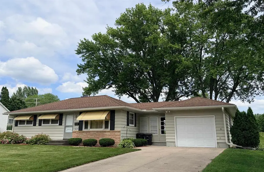 517 East Street, Stoughton, WI 53589 - #2