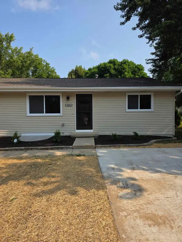5804 Sauk Lane, Mcfarland, WI 53558