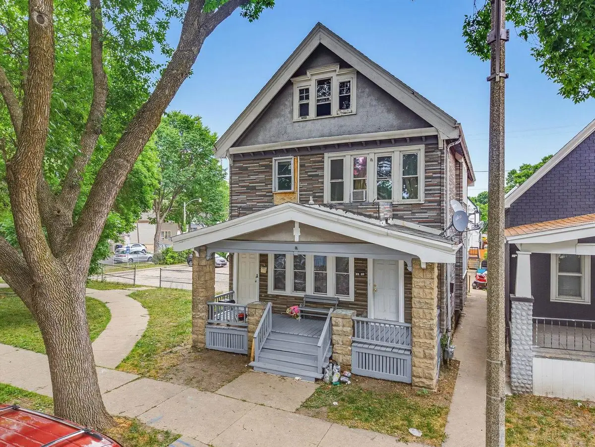 1108 S 20th Street, Milwaukee, WI 53204 - #1