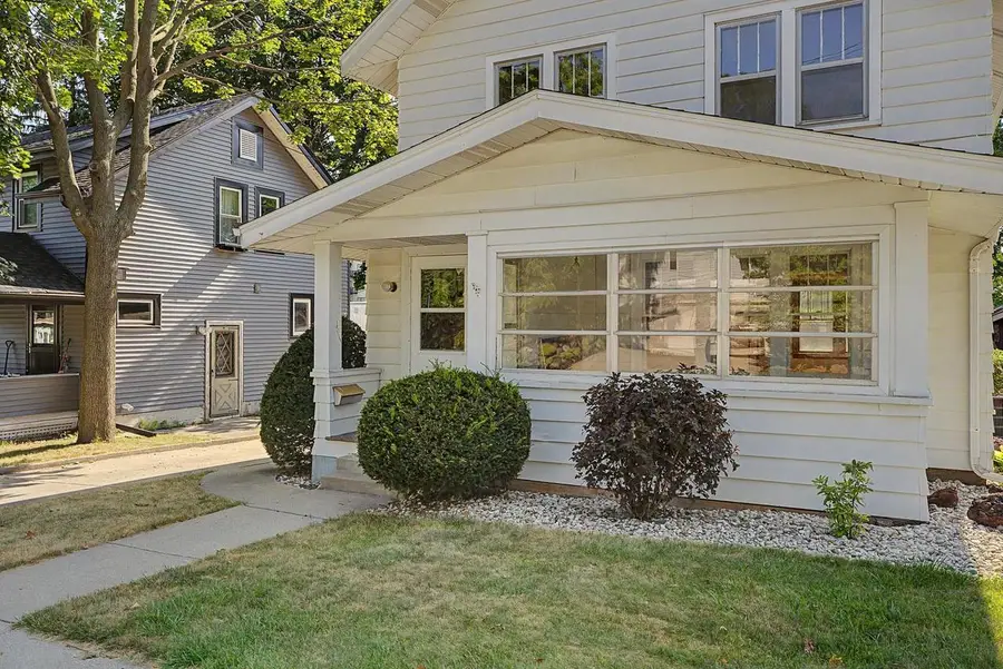 137 South Street, Sun Prairie, WI 53590 - #3