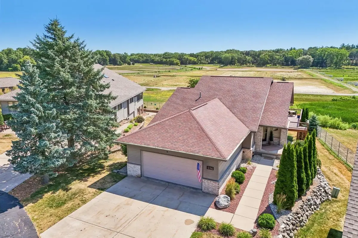 214 Bayfield Way, Lake Mills, WI 53551 - #1