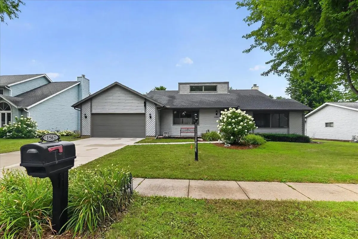 1562 Kuhle Drive, Sun Prairie, WI 53590 - #1